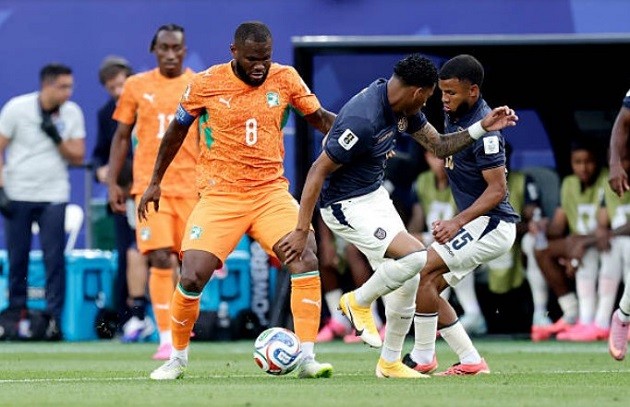 Franck Kessié (7.0): Chơi càn lướt và mạnh mẽ ở khu trung tuyến giúp đội nhà kiểm soát thế trận trong hiệp một. Anh phải nhận một thẻ vàng sau pha vào bóng quyết liệt với Hincapie.