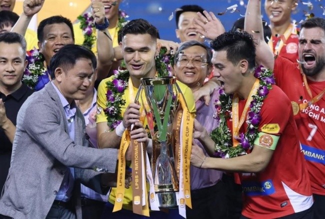 Thủ thành Patrik Lê Giang để lại dấu ấn.