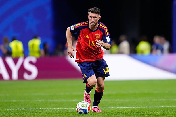 Aymeric Laporte (7.2): Buộc thủ môn Vozinha phải trổ tài cứu thua sau pha đánh đầu hiểm hóc ở cuối hiệp một; chơi điềm tĩnh và chắc chắn trong phòng ngự.