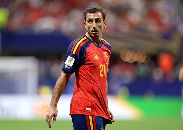Mikel Oyarzabal (6.6): Có tình huống đánh đầu bị Vozinha cản phá nhưng nhìn chung thi đấu kém hiệu quả; cho thấy Tây Ban Nha đang gặp vấn đề thực sự khi thiếu một số 9 thực thụ.