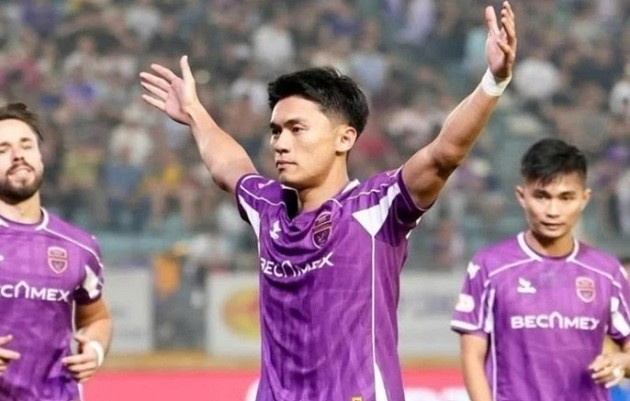 Vừa xuống hạng V.League, Việt Cường vẫn được gọi lên tuyển