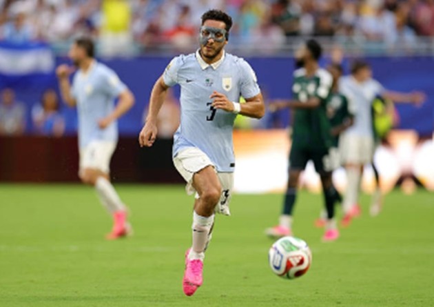 Sebastian Caceres – 6.9: Trải qua một buổi tối thi đấu tương đối nhạt nhòa. Trung vệ này hiếm khi để lại dấu ấn cá nhân và thường bị bỏ qua trong khâu triển khai bóng từ tuyến dưới.