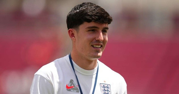 Livramento rời ĐT Anh nhưng Trent và Maguire vẫn không có suất.