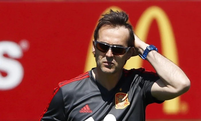  Lopetegui thì bị sa thải trước World Cup
