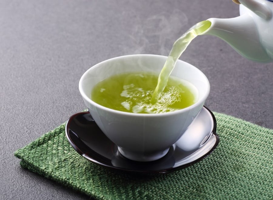 Không nên uống trà buổi tối