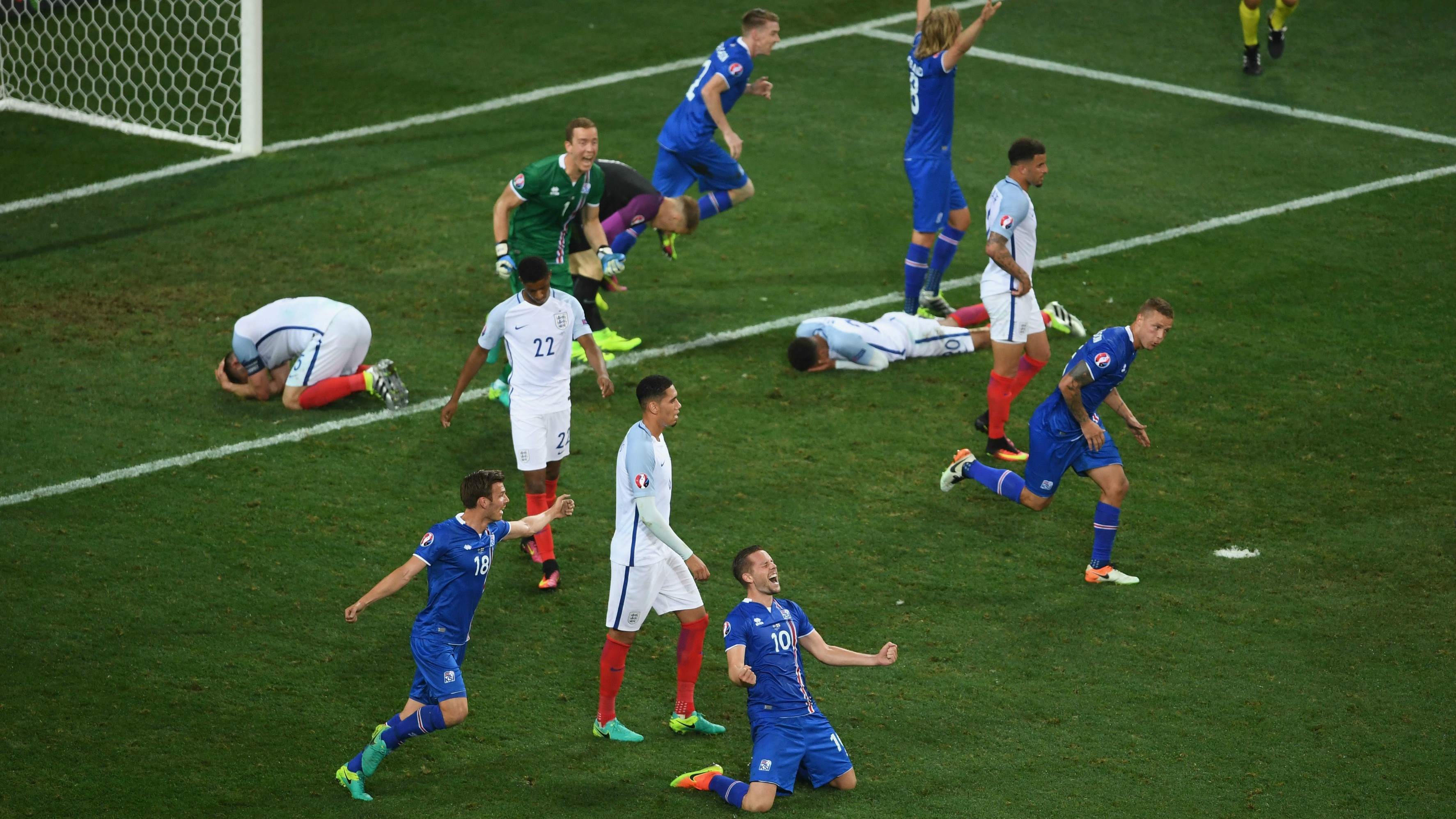 Thất bại trước Iceland trở thành cú sốc lớn nhất của Tam Sư.