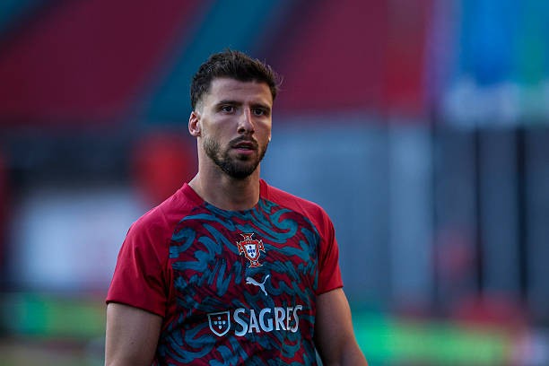 Ruben Dias vẫn chưa đạt thể trạng tốt để ra sân cùng tuyển Bồ Đào Nha.
