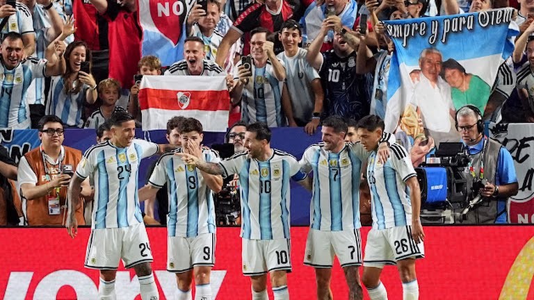 M10 đã san bằng kỷ lục ghi bàn World Cup.