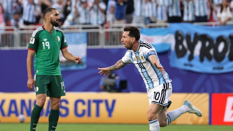 Lionel Messi (9.6 điểm): Một điểm số gần như tuyệt đối cho màn trình diễn vĩ đại của El Pulga trong ngày lịch sử. Hat-trick đẳng cấp cùng tầm ảnh hưởng bao trùm lên toàn bộ lối chơi đã giúp Messi trở thành cầu thủ xuất sắc nhất trận đấu mà không có bất kỳ sự tranh cãi nào.