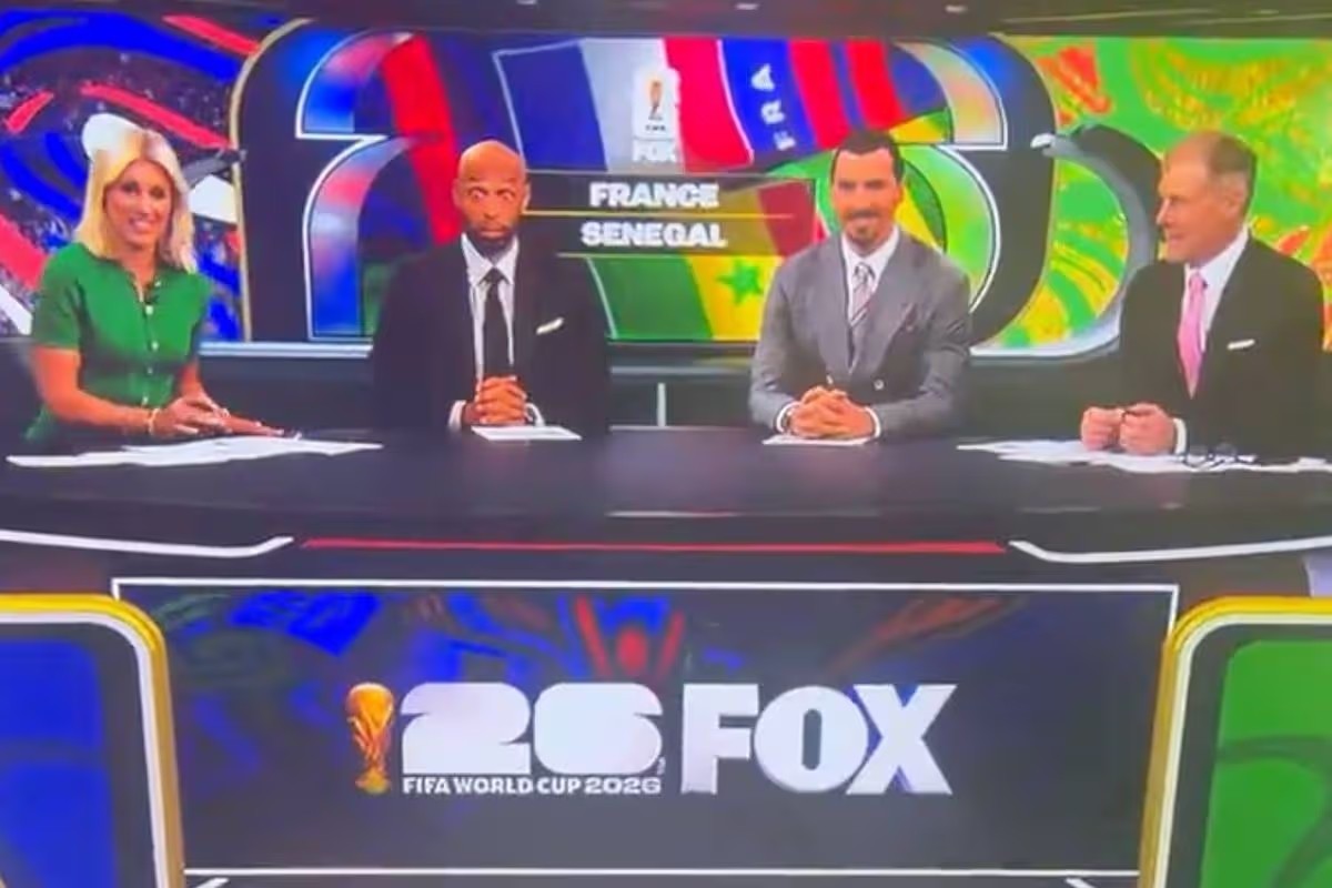 Phản ứng của Thierry Henry khi Zlatan Ibrahimovic chê Alexi Lalas là 
