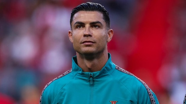 Sheringham nhận định CR7 sở hữu thể trạng lý tưởng để thi đấu đến tuổi 50.