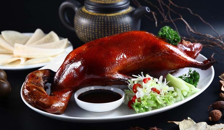Cách làm vịt quay giòn da tại nhà ngon như nhà hàng chế biến