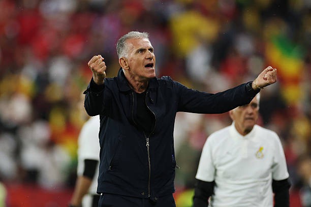 Carlos Queiroz cho thấy kinh nghiệm tại đấu trường World Cup.