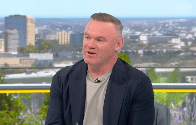 Rooney hài lòng với màn thể hiện của Tam Sư.