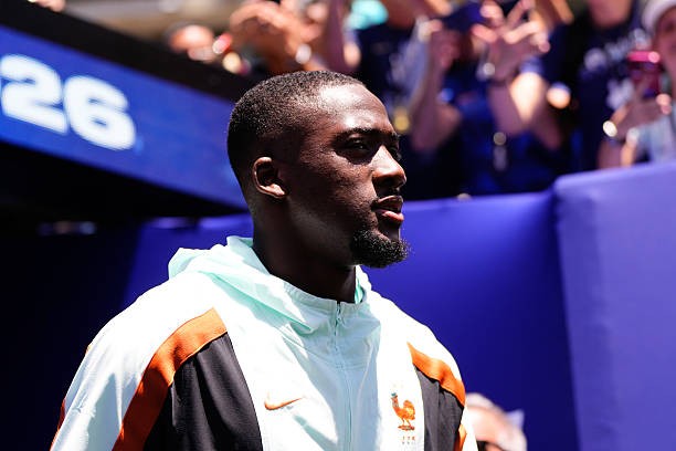 Ibrahima Konate hiện đang tập trung cùng tuyển Pháp, thi đấu ở World Cup 2026.