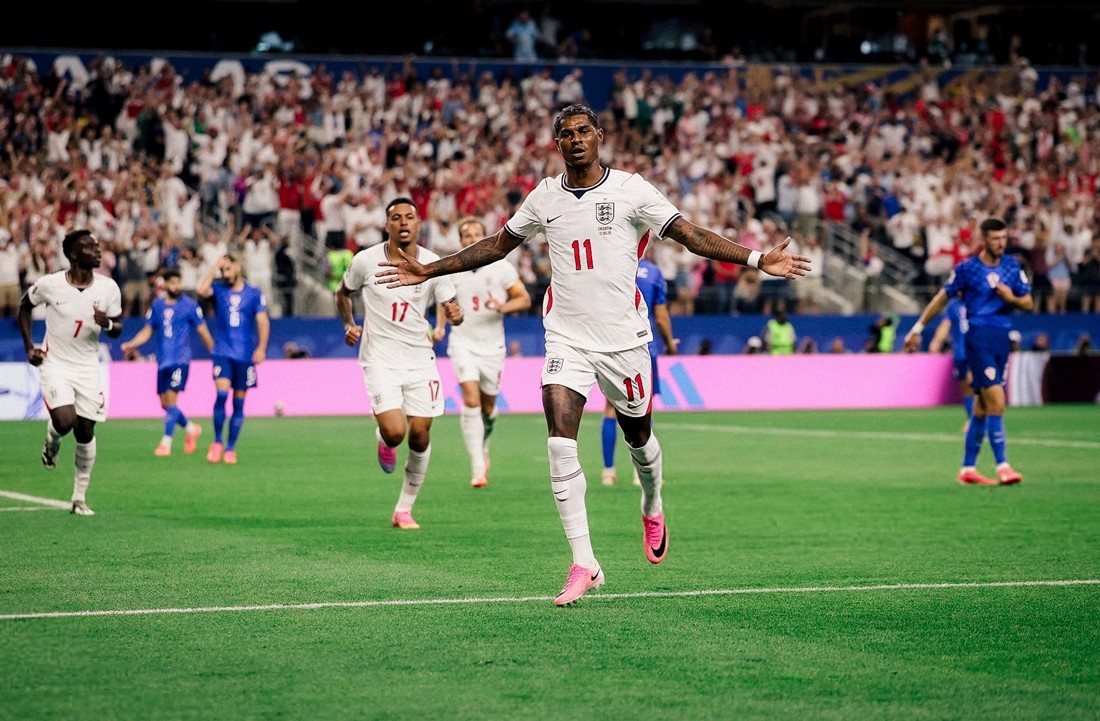 Marcus Rashford ghi bàn ấn định tỷ số 4-2 cho tuyển Anh trước Croatia.
