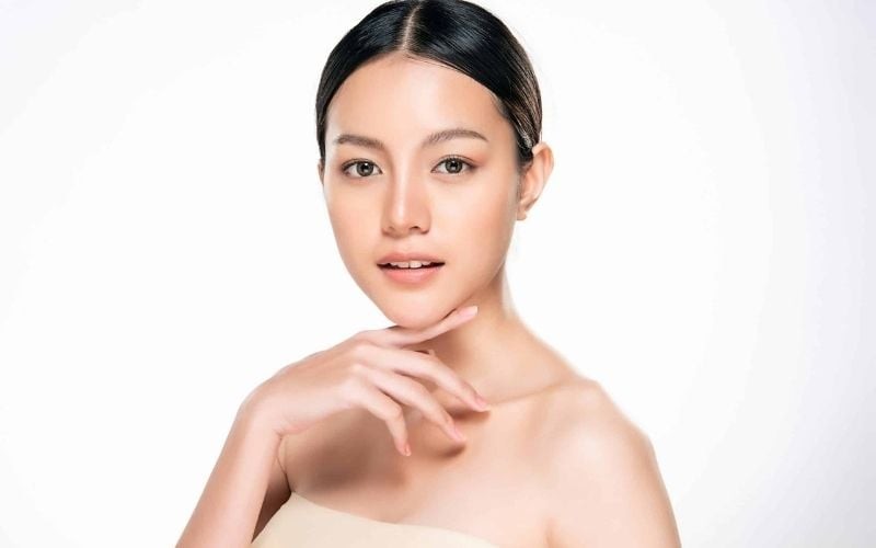 Một trong những cách giúp duy trì làn da săn chắc là xây dựng quy trình chăm sóc da tập trung vào việc hỗ trợ tái tạo collagen.

