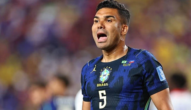 Casemiro (7.6): Giữ vai trò mỏ neo nơi tuyến giữa, Casemiro điều tiết nhịp độ trận đấu một cách nhịp nhàng. Anh là tấm lá chắn hiệu quả trước hàng phòng ngự, đồng thời nỗ lực thực hiện các đường chuyền dài để chuyển đổi trạng thái tấn công nhanh chóng.