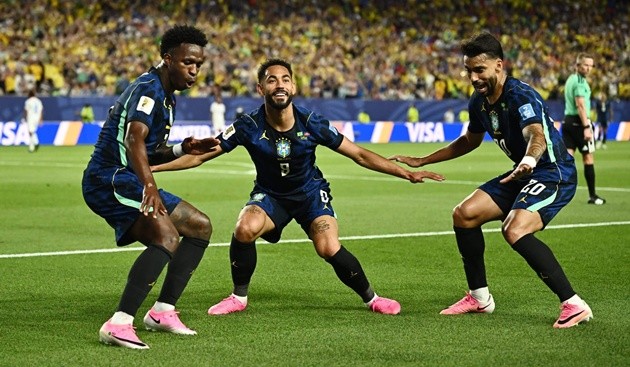 Vinicius và Cunha đều lập công trước Haiti.