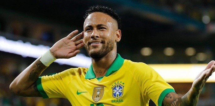 Neymar sẵn sàng ra sân trong cuộc đại chiến với Scotland.