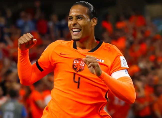 Van Dijk bộc lộ dấu hiệu tuổi tác.