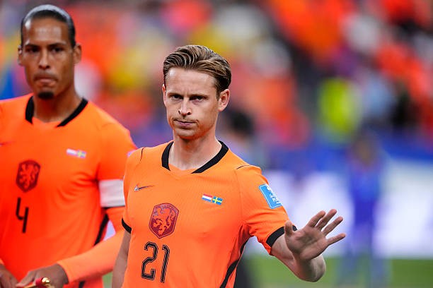 Frenkie de Jong vẫn chưa hoàn toàn bình phục chấn thương.