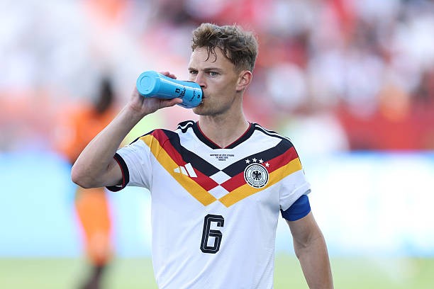 Joshua Kimmich (7.1/10): Ngay từ đầu trận, anh đã tạt một đường bóng tuyệt đẹp cho Havertz. Dù có thời điểm gặp khó khăn trước Diomande trong hiệp một, Kimmich đã cải thiện đáng kể sau giờ nghỉ để bảo vệ hành lang cánh.