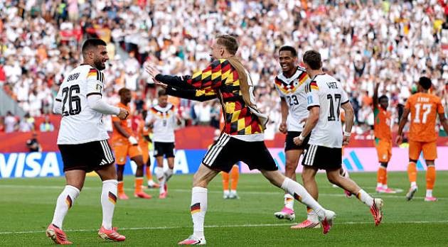 Đức đánh bại Bờ Biển Ngà 2-1.