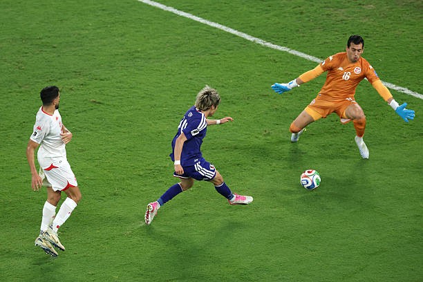Ito nâng tỷ số lên thành 3-0.