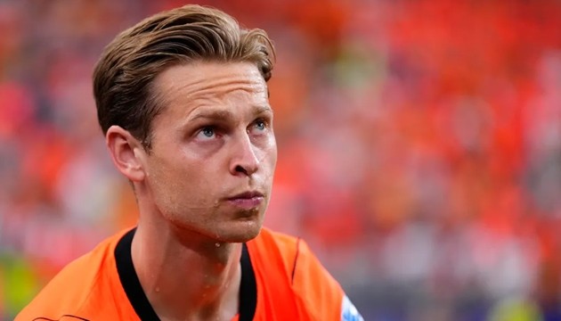 De Jong đáp trả những chỉ trích hướng vào bản thân và đội tuyển Hà Lan.