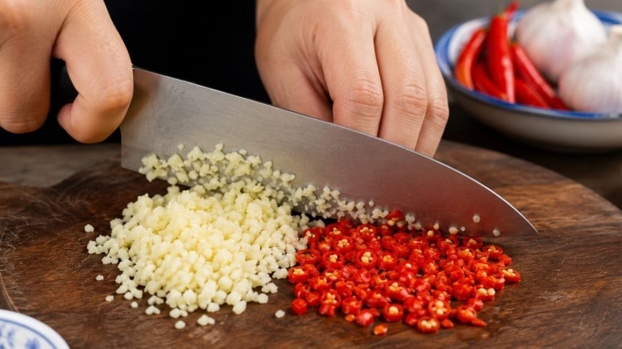 Nêm băm nhuyễn thay vì đập dập dã nát