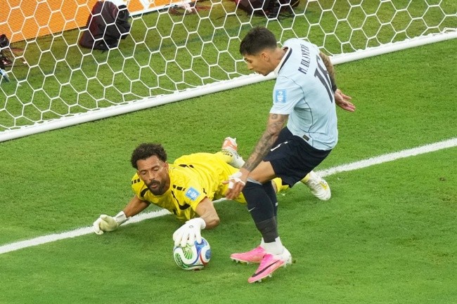 Thủ thành kỳ cựu Vozinha.