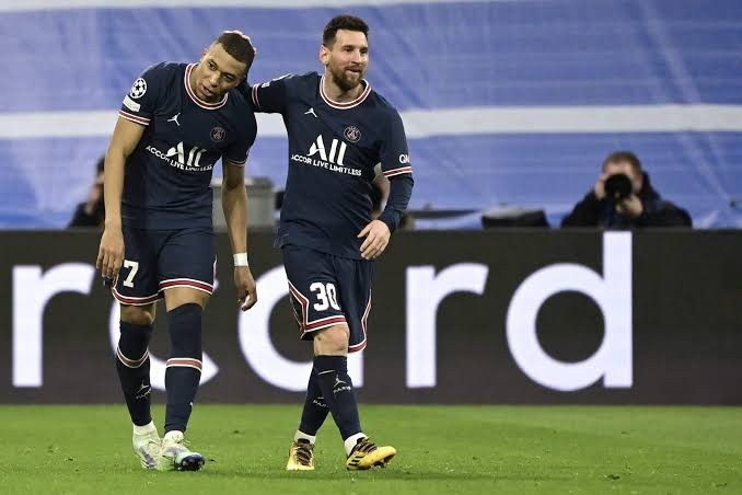 Messi và Mbappe khi còn ở PSG.