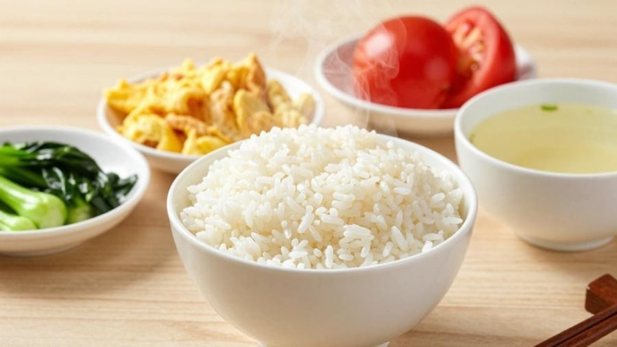 Đôi khi ăn ít cơm lại không giúp giảm cân như nhiều người nghĩ.