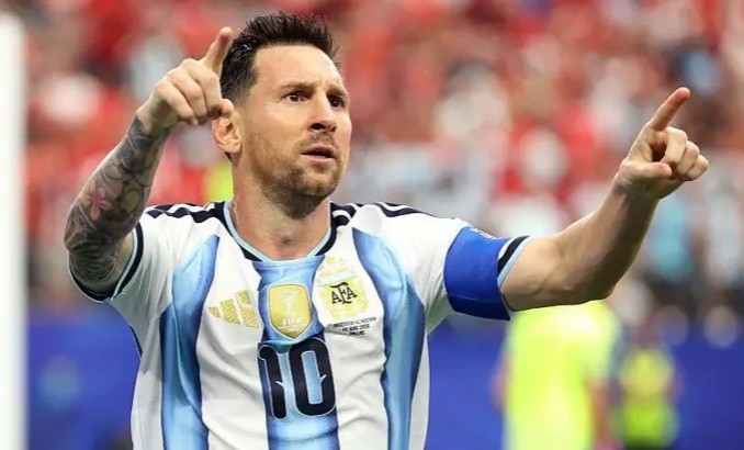 Messi lập kỷ lục mới tại World Cup 2018 sau cú đúp vào lưới tuyển Áo.