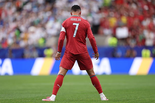 Ronaldo đi vào lịch sử. 
