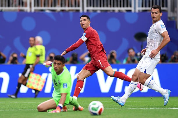 CR7 không mất nhiều thời gian để đáp trả chỉ trích. 