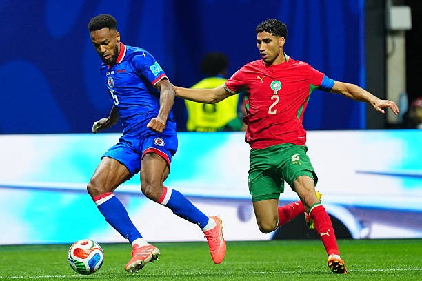 Với màn trình diễn bùng nổ này, Achraf Hakimi đã chính thức đi vào lịch sử bóng đá Morocco khi trở thành cầu thủ tạo ra nhiều cơ hội nhất (20 lần) tại các kỳ World Cup. Kỷ lục này khẳng định tầm ảnh hưởng vĩ đại của Achraf Hakimi đối với thế hệ vàng của bóng đá 
