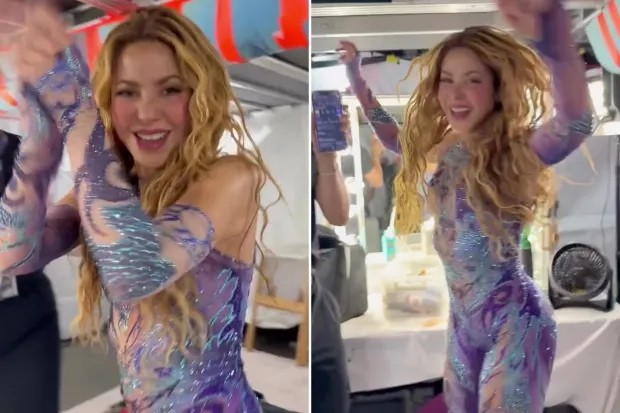 Shakira ăn mừng cuồng nhiệt sau chiến thắng của đội tuyển Colombia.