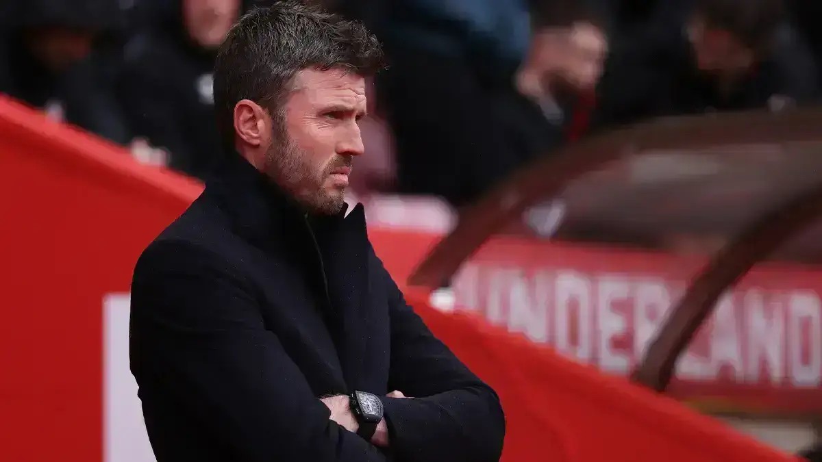 Manchester United phải cân nhắc kỹ lưỡng.