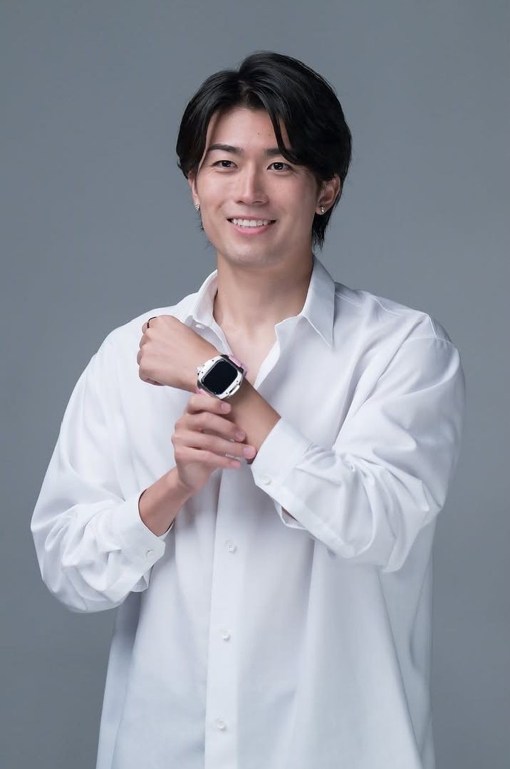 Cơn sốt Ikemen Nhật Bản bùng nổ toàn mạng xã hội.