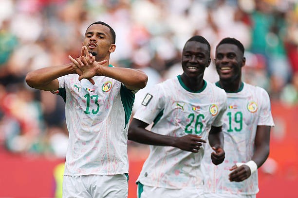 Senegal thắng dễ Iraq với tỷ số đậm đà 5-0.