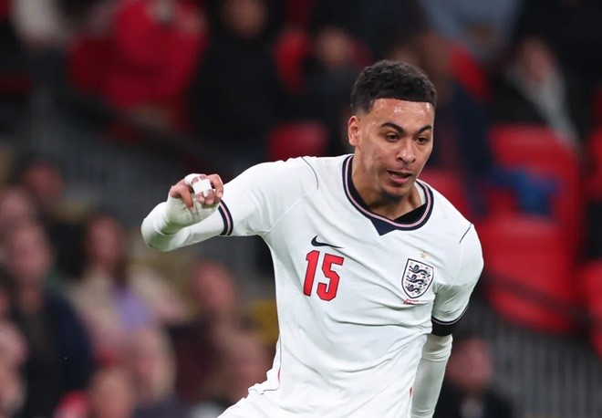  Rogers thể hiện tốt hơn các đồng nghiệp ở Arsenal. Ảnh: Getty.