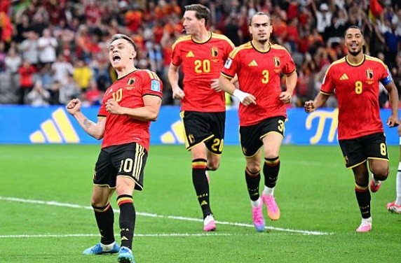 Bỉ hủy diệt New Zealand để chiếm lấy ngôi đầu bảng G. Ảnh: Getty Images.
