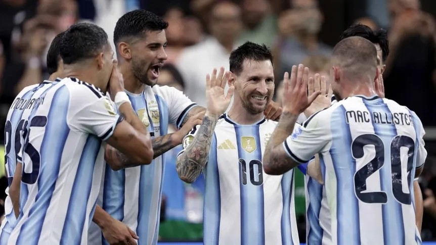 Argentina rộng cửa vào vòng 16 đội.
