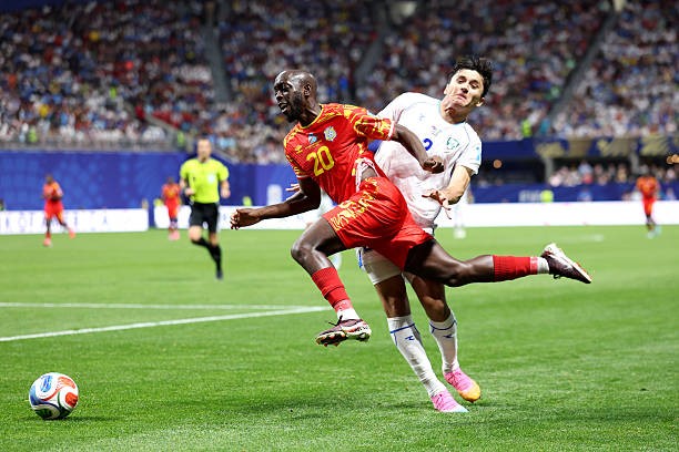 Yoane Wissa tỏa sáng với cú đúp. Ảnh: Getty Images.