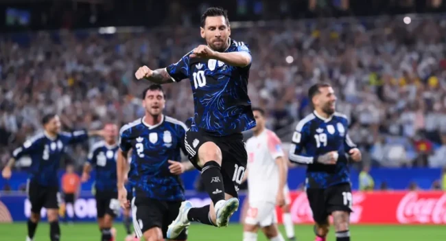 Messi ghi bàn cho Argentina. Ảnh: Getty Images.