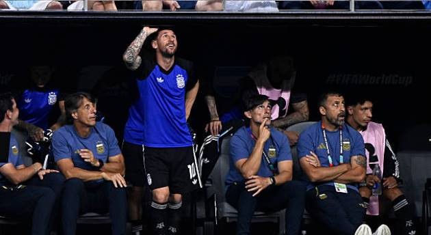 Messi dự bị trong lần đối đầu Jordan. Ảnh: Getty.