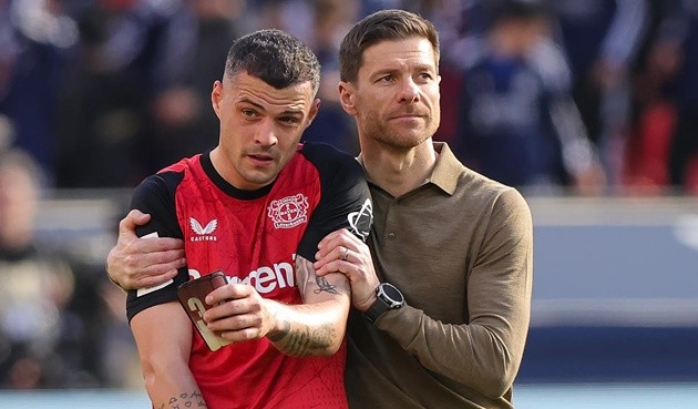 Xhaka và Alonso từng làm thầy trò ở Leverkusen.