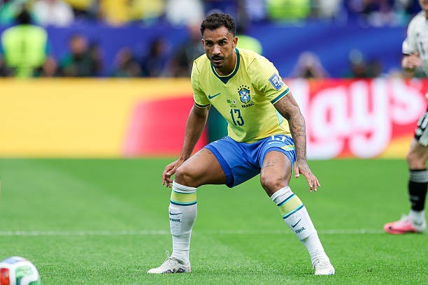 Danilo (6.6): Anh có pha tạt bóng khá tốt vào khu vực cấm địa cho Guimaraes nhưng nhìn chung đã có một trận đấu dưới sức. Danilo đã biếu không cho Nhật Bản bàn mở tỷ số bằng một đường chuyền tệ hại và sau đó nhận thẻ vàng vì phạm lỗi với Daizen Maeda. Ảnh: Getty Images.